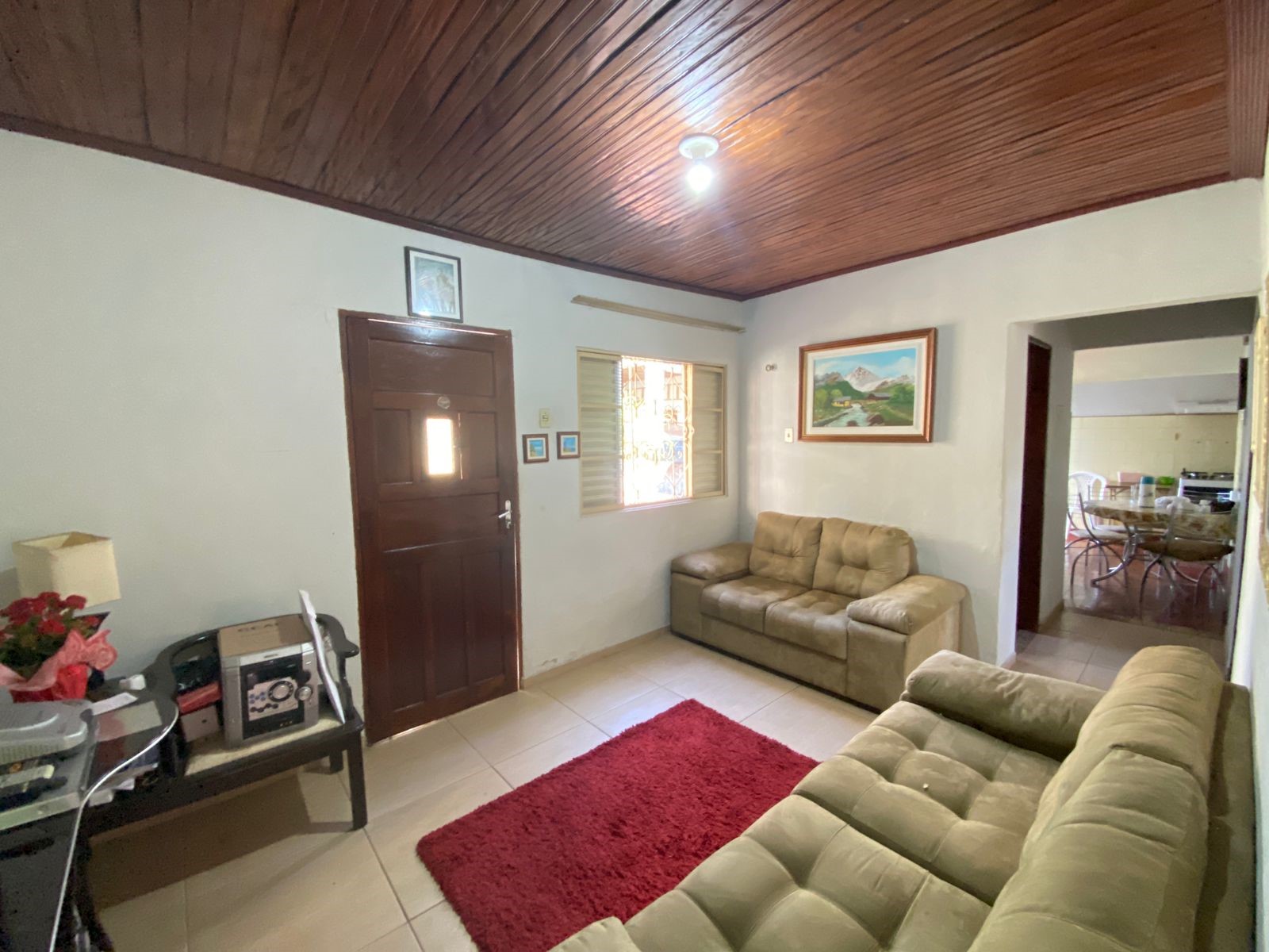 VENDA – Casa de dois dormitórios na região Central! – Fernando Mello ...